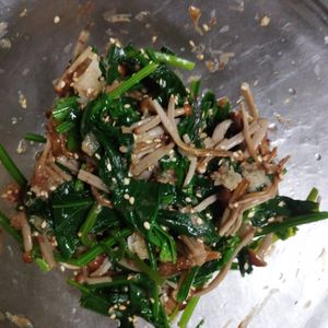 1458414の作ってみた!投稿(麺つゆ&ポン酢！ご飯が進む『ほうれん草とえのきの激旨お浸し』)