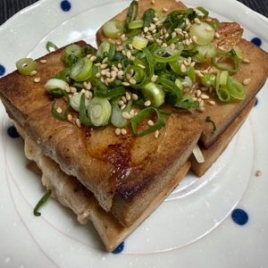 ゆっこの作ってみた!投稿(甘辛ジュ～シ～♡ご飯が進む『高野豆腐の満腹肉巻き』)