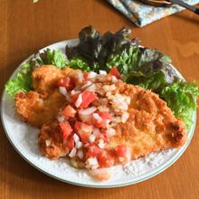 鶏むね肉がご馳走に！ミラノ風チキンカツレツ