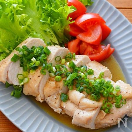 漬け込み不要5分!気軽に作れて人気の鶏むね肉のポンバタ煮