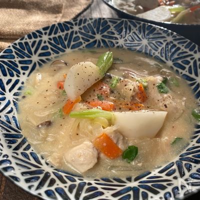 鶏肉とかぶの豆乳クリームシチュー