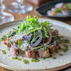 【10分で作れるおしゃれ料理！】豚肩ロースの香草バター焼き