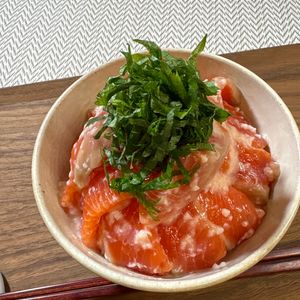 楽ラク手抜キッチン🐶🐾の作ってみた!投稿(【材料3つでサーモン塩辛】おつまみに！熱々ごはんにのせて～！)