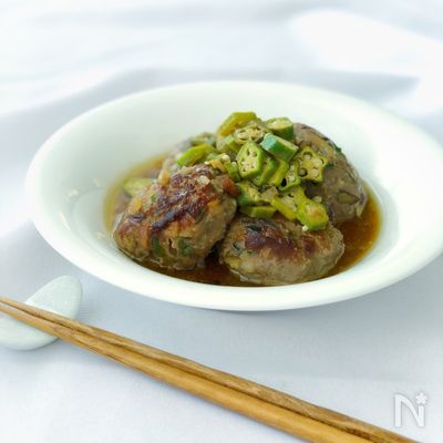 パン粉卵不要!*なすとピーマン入りの和風煮込みハンバーグ*