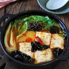 【麻辣湯(ユ)豆腐】寒い日は旨辛鍋で