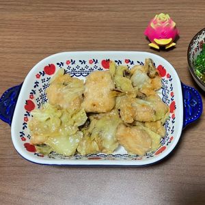 628087の作ってみた!投稿(【鶏むね肉とキャベツの味噌炒め】食材2つ！10分で完成♡)