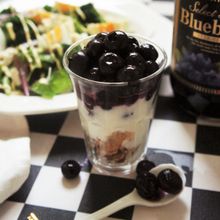 ヘルシー♪豆腐ヨーグルト玄米フレーク&ブルーベリーシロップ