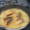 【余った白味噌で作る♡】鮭大根の白味噌出汁バター煮の工程7