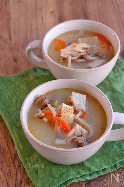 具沢山 ほっこり白だし味噌スープ By 松山絵美 レシピサイト Nadia ナディア プロの料理家のおいしいレシピ