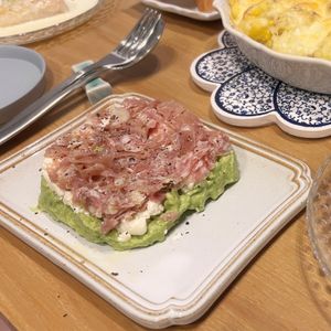 miriの作ってみた!投稿(5分で出来る！生ハムとアボカドのタルタル)