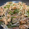 SAKIの作ってみた!投稿(行列の中華屋さんの🍚シャキシャキ大盛りもやしの青椒肉絲🤩)