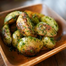 食べすぎ注意♪『新じゃがのたっぷり青のりのポテト』