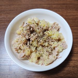 とももの作ってみた!投稿(【おかかツナポテサラ】レンジで簡単！少ない材料で手軽に作れる)