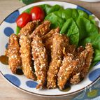 信じられない柔らかさ【鶏むね肉のスティック唐揚げ】