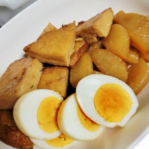 ヴェルの作ってみた!投稿(【子供爆食♪大根とさつま揚げの醤油バター煮】煮物おかず)
