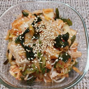 よっこの作ってみた!投稿(切干大根とえのきの腸活キムチサラダ)