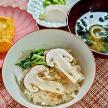 【松茸ご飯】しめじご飯でも美味しいよ。産直で見つけた松茸を