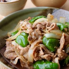 【簡単♪豚こまピーマンのスタミナ炒め】節約おかず