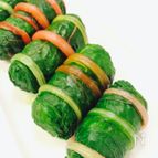 キッチンばさみで簡単!! スイスチャードのくるくる巻き寿司
