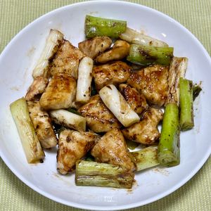 キャピタンの作ってみた!投稿(ワンパン10分！【鶏むね肉と長ねぎの旨塩焼き鳥】胡麻油香る♩)