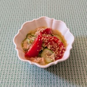 𝔂𝓾𝓶𝓲🍓の作ってみた!投稿(トマトときゅうりとツナの塩麹サラダ)