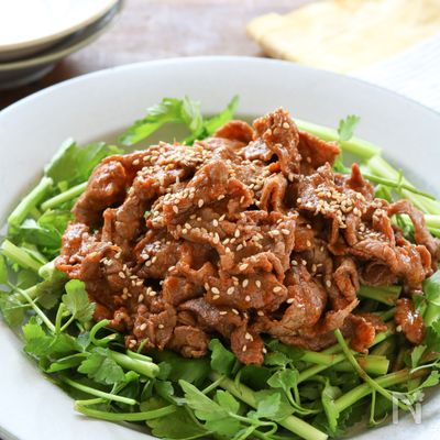 『韓国風 牛肉とセリのサラダ』メインになる!