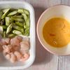 サクッと春ごはん♩【えびとアスパラのふわ玉炒め】の工程1