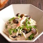 【レンジで副菜】ピーマンとしめじとサラダチキンの梅白だし和え