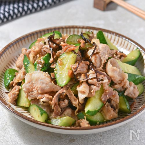 豚バラきゅうりの梅塩昆布炒め|さっぱり×旨みで夏バテ解消!