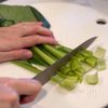 給食の人気副菜！【小松菜ごま和え】の工程1