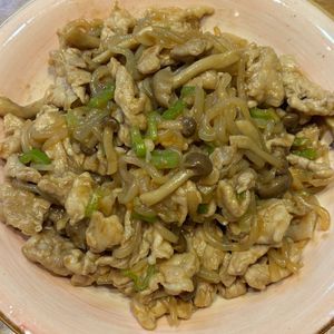 くだもの大好き🧡の作ってみた!投稿(【豚肉と糸こんの中華煮】腸活、ダイエットに)