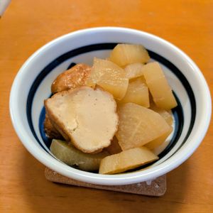 ゆきまる🐬🫧の作ってみた!投稿(コツなし！とろとろ大根とじゅわっとがんもどきの煮物♪)