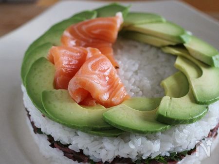 成人の日のお祝いに 寿司ケーキが主役の献立 レシピサイト Nadia ナディア プロの料理家のおいしいレシピ