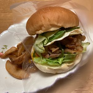 チャーミーの作ってみた!投稿(【焼き肉エッグバーガー】ジューシー×とろ〜り♪スタミナ抜群！)