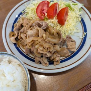 Yの作ってみた!投稿(やわらかジューシー!【豚の生姜焼き】基本のレシピ)