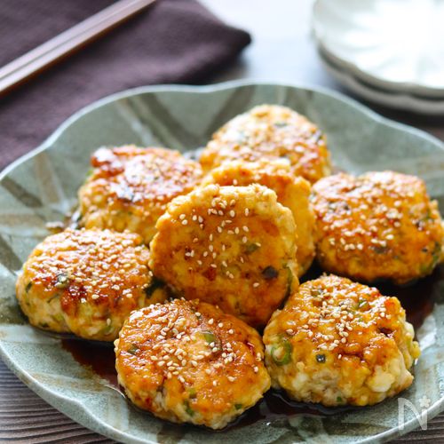 【ふわふわチキンバーグ照り焼きソース】絹揚げ入りで冷めても◎