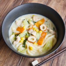 【ほっこり、コクうま♪ちゃんぽんうどん】スープがとろっと絡む
