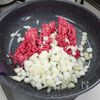 コクがある味「牛挽き肉としめじのオムレツ」の工程1