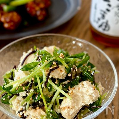 切って和えるだけ♩豆苗とお豆腐の旨サラダ