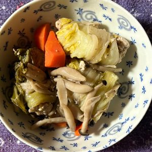 チョビの助の作ってみた!投稿(ロール白菜のコンソメ煮込み。味しみしみの洋風おかず！)