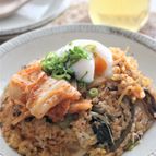 ナムルセットで簡単ビビンバチャーハン