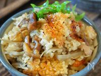 おこげがたまらん♡【鶏ごぼうの炊き込み飯】うなぎのたれ風味