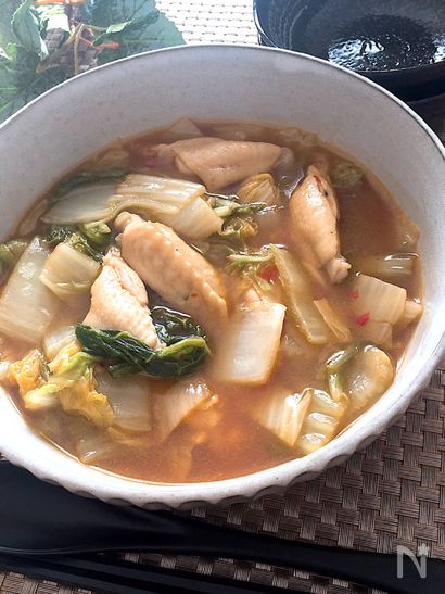 めっちゃ身体温まる♡白菜と手羽中のピリ辛うま煮