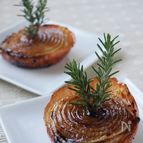 前菜・付け合せに♪甘くて香ばしい皮ごと玉ねぎのカラメルグリル