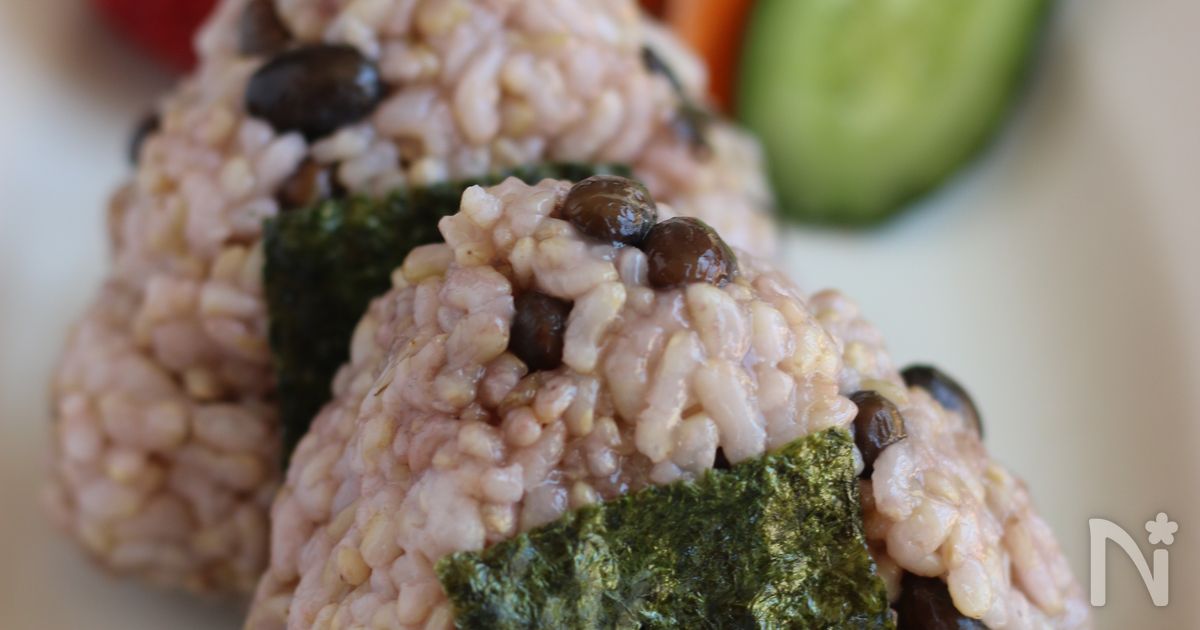 圧力鍋で作る、黒千石大豆の玄米ごはん