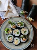 照り焼きチキンの出汁巻き寿司。