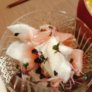Yuukoの作ってみた!投稿(かぶと生ハムの彩りマリネ)