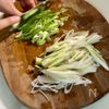 さっぱりやみつき！真鯖のねぎ醤油レモンだれの工程1