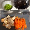 ワンパン栄養満点【厚揚げとひじきのそぼろ炒め】ほっこりする味の工程1