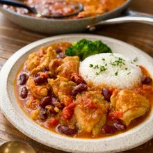たっぷりレッドキドニー豆のバターチキンカレー
